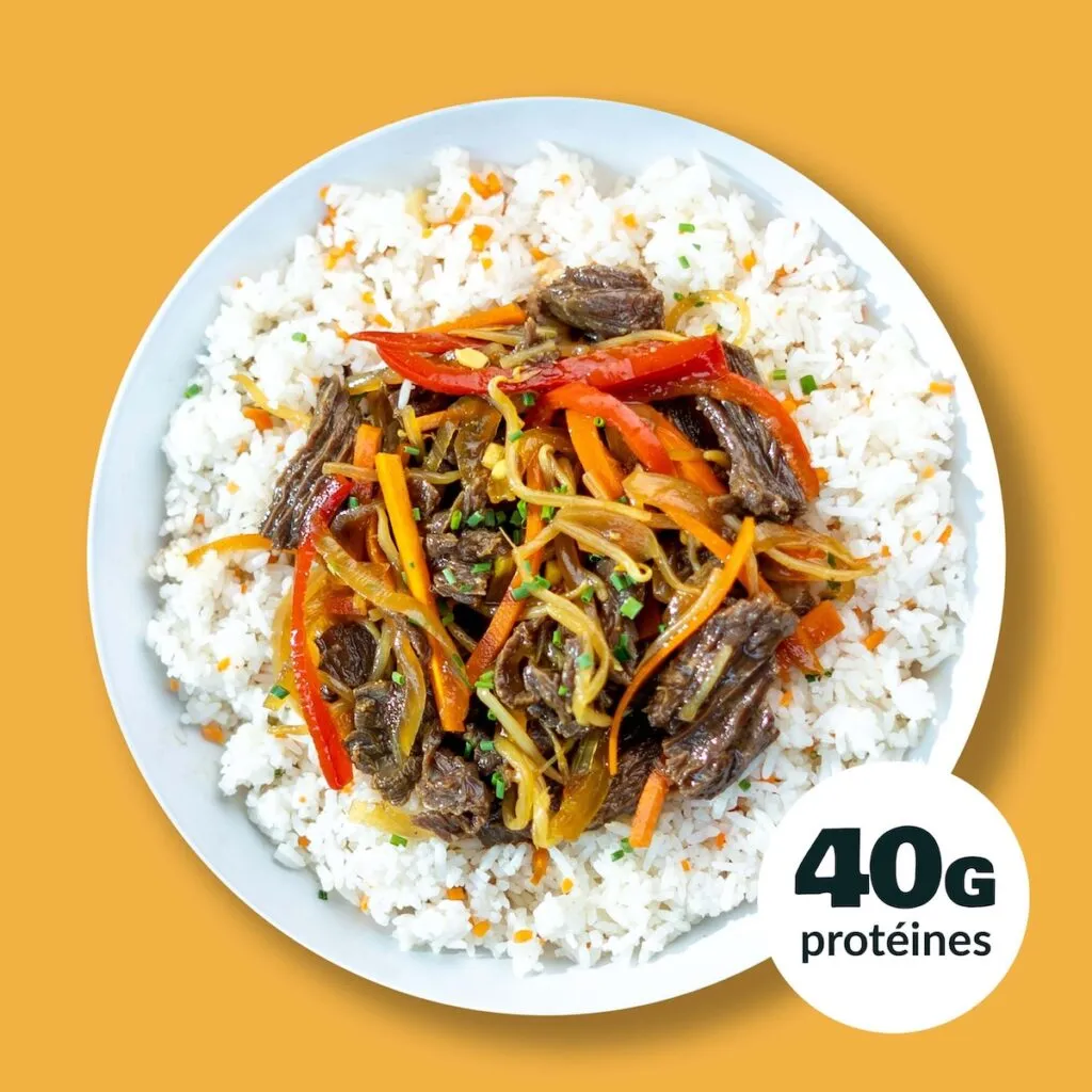 Émincé de Boeuf laqué et son Riz Petits pois carottes